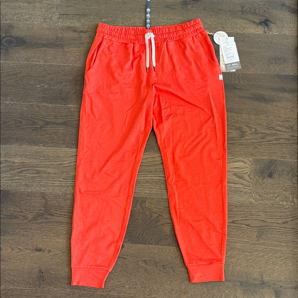 Vuori Performance Jogger in Grapefruit Heather